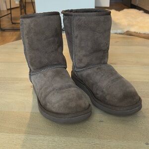 UGG size 7